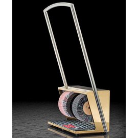 Schuhputzmaschine Polifix 2 plus  • goldfarben mit Beleuchtung | Fußsensor | 3 Bürsten Ø 220 mm Produktbild